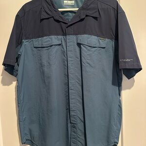 Columbia Navy and Slate Short Sleeve Shirt